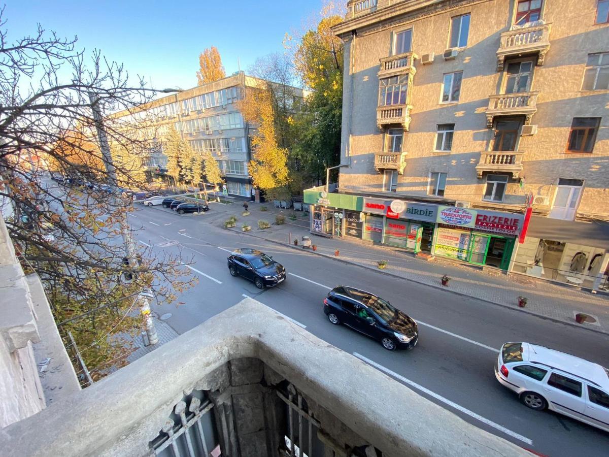 White New Apartments Ultracentral 2-Rooms In The Heart Chisinau Exterior photo