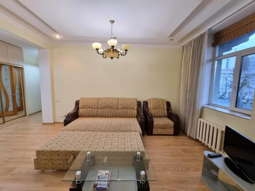 White New Apartments Ultracentral 2-Rooms In The Heart Chisinau Exterior photo